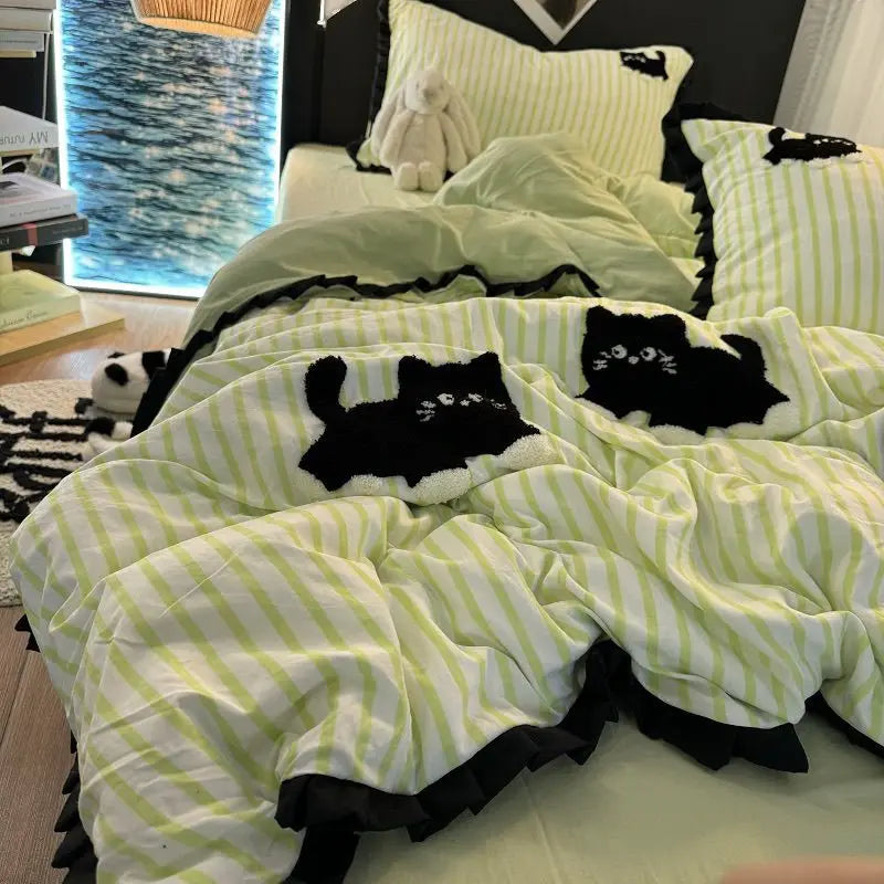 Korean Style Bedding Set Green Strip Black Cat Embroidery Washed Cotton  Duvet Cover Cute Cardboard  Bed linen Comforter Sets