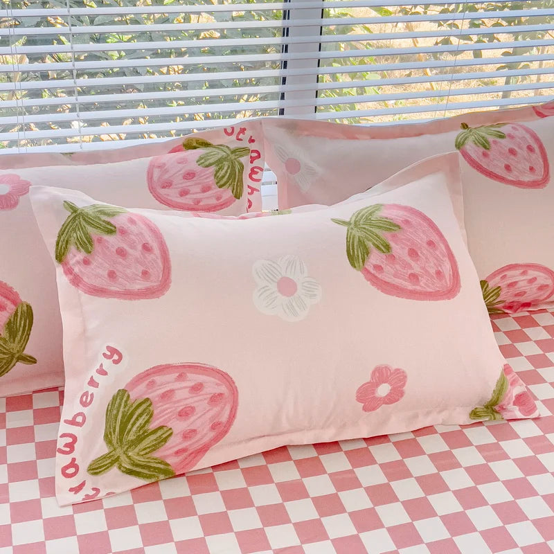 Cute Strawberry Duvet Cover, Floral Thickened Comforter Covers Kawaii Bedding Set, Soft Reversible Design for Girls Women Boys